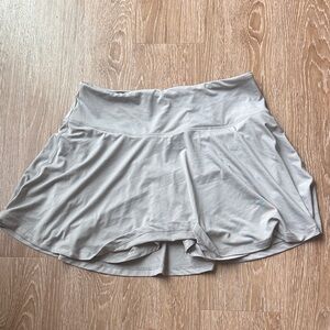 Women’s Light Gray Athletic Skort - Comfortable Activewear